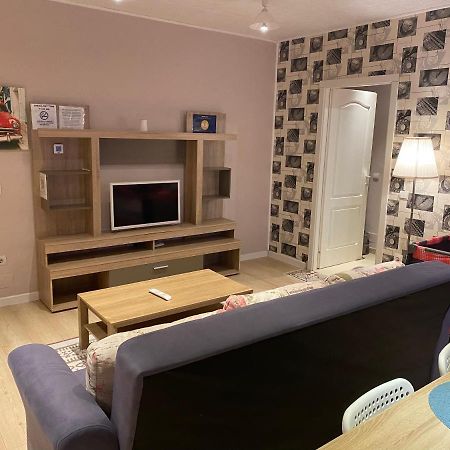 Ferienwohnung Igi Red Flat With Free Private Parking Cluj-Napoca Exterior foto