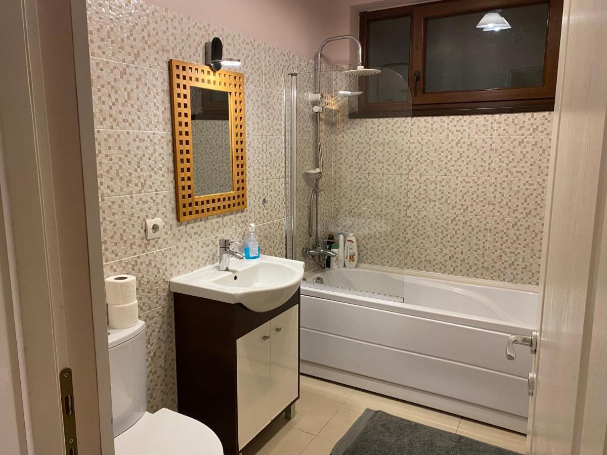 Ferienwohnung Igi Red Flat With Free Private Parking Cluj-Napoca Exterior foto