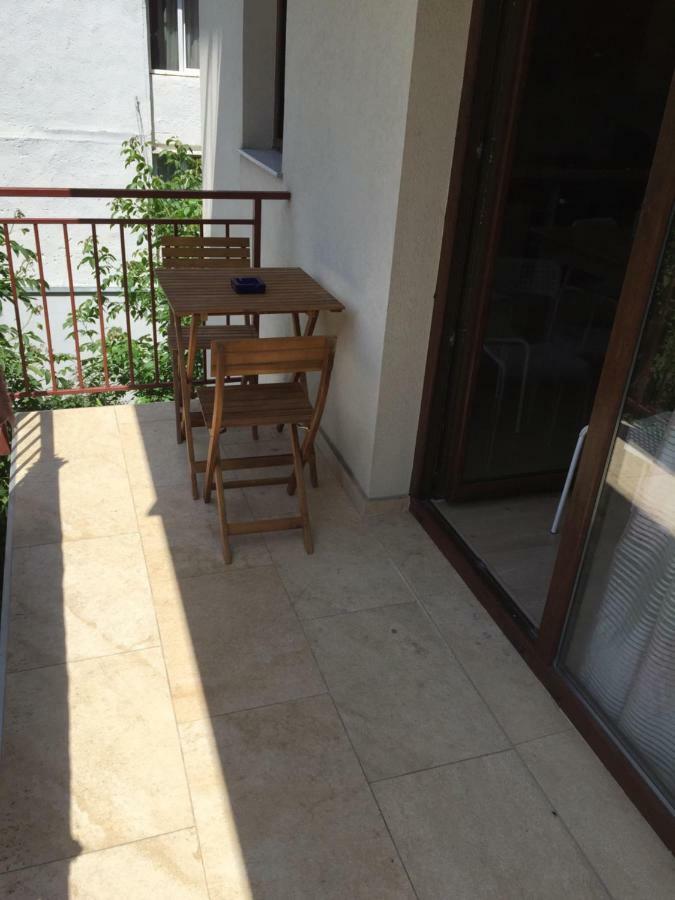 Ferienwohnung Igi Red Flat With Free Private Parking Cluj-Napoca Exterior foto